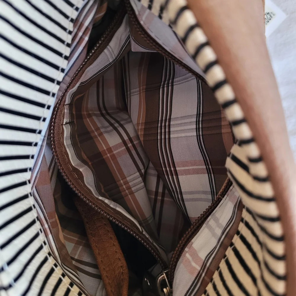 Textured Brown Crossbody Bag - Picture 10 of 11